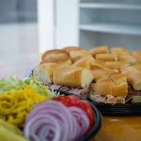 Medium Sandwich Tray (18 Pieces).